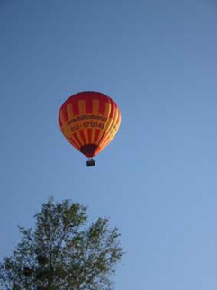 luchtballon_boven_huis