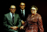 Familiefoto: Jitze Hoogsteen, Wierd Hoogsteen en Hendrikje Hoogsteen-Bouma